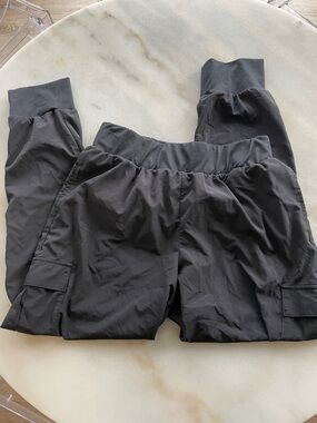 Zella Black Cargo Jogger Pants size M